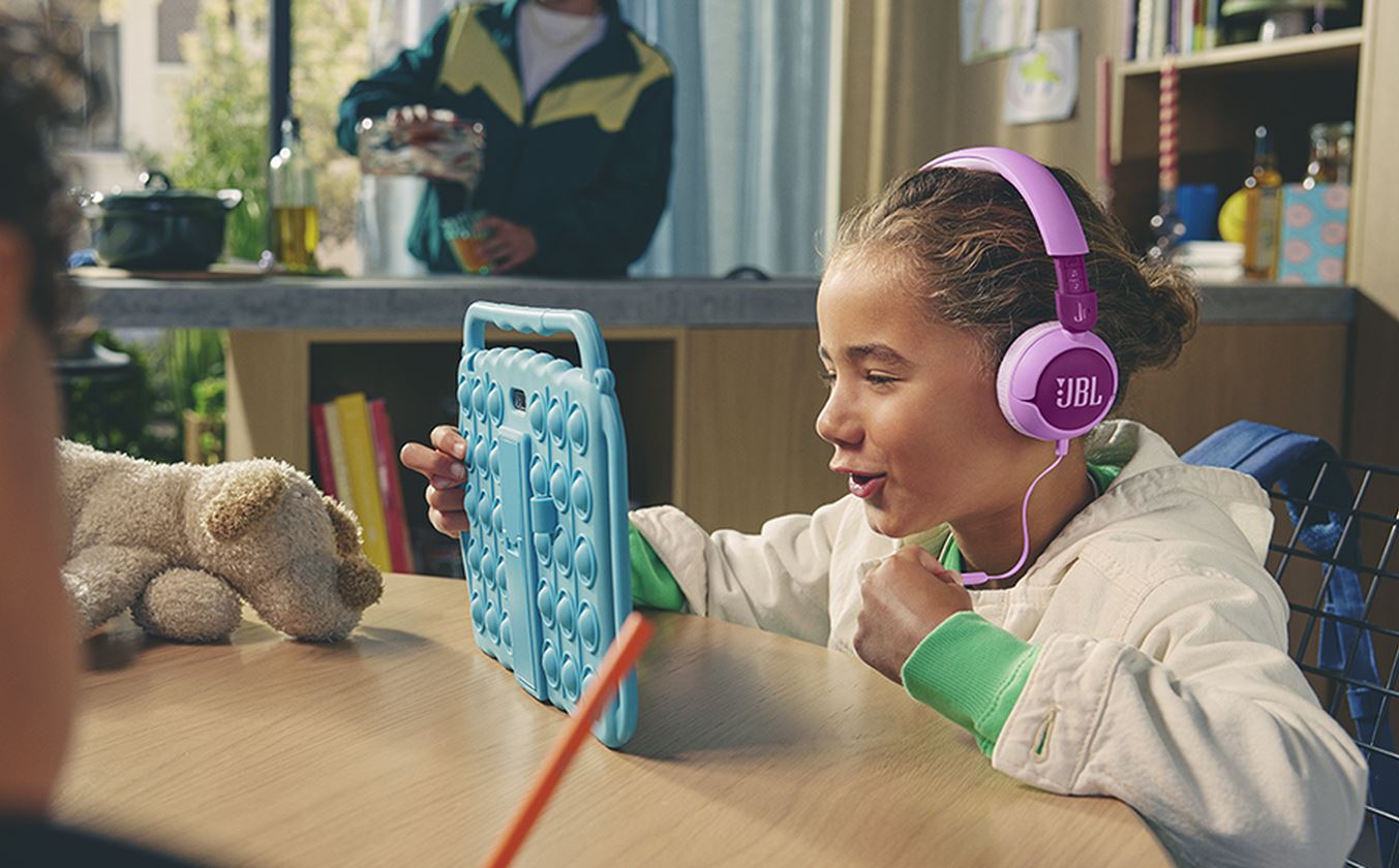 JBL_Wired_On-Ear_Kids_Headphones_With_Mic_sold_by_Technomobi