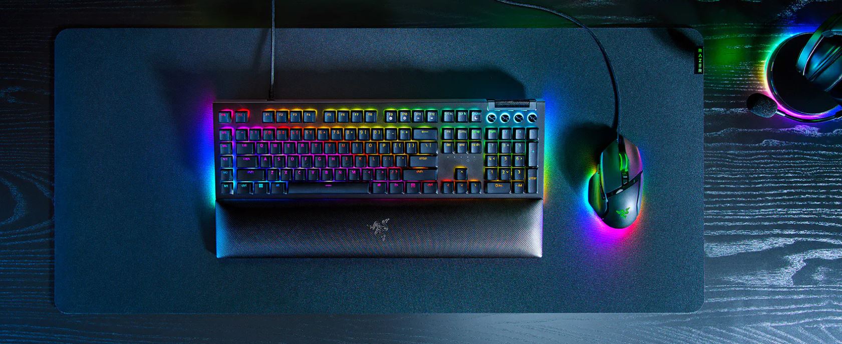 Razer_BlackWidow_V4_Gaming_Keybaord_sold_by_Technomobi