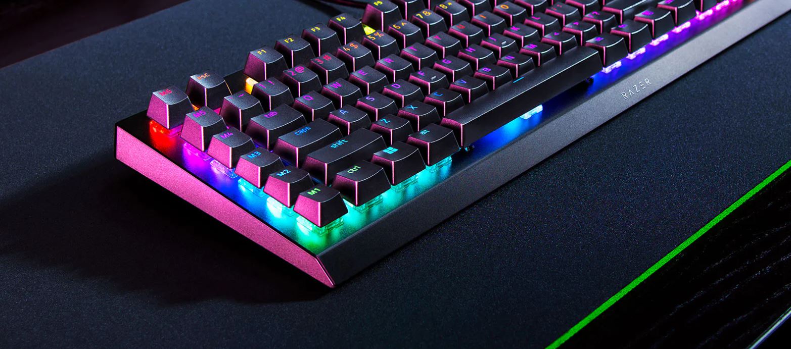 Razer_BlackWidow_V4_X_Gaming_Keybaord_sold_by_Technomobi